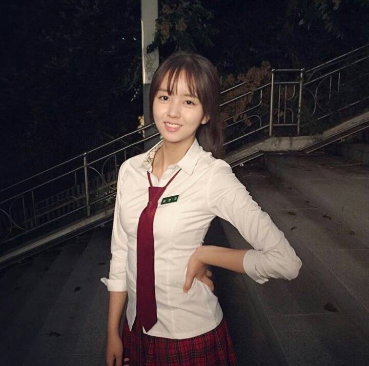 교복입은 김소현 | 인스티즈