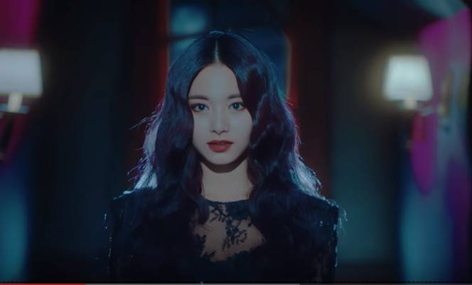 트와이스) 유혹하는 쯔위 | 인스티즈