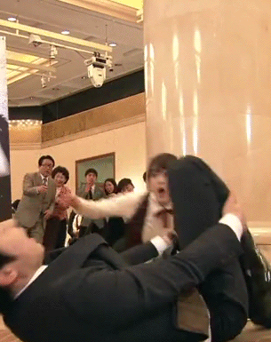 귀여움과 섹시함이 공존하는 아이유.jpgif | 인스티즈