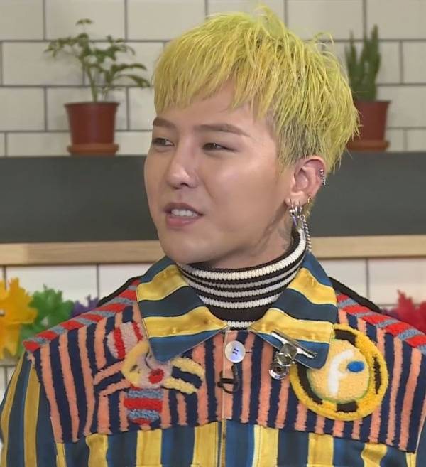 지디덕후답게 지디가 최근 자주하고다니는 악세사리 착용한 딘딘.jpg | 인스티즈