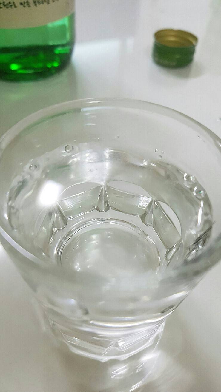 혼술 최고의 안주 | 인스티즈