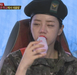 다시보는 진짜사나이 덕선이 먹방.gif | 인스티즈