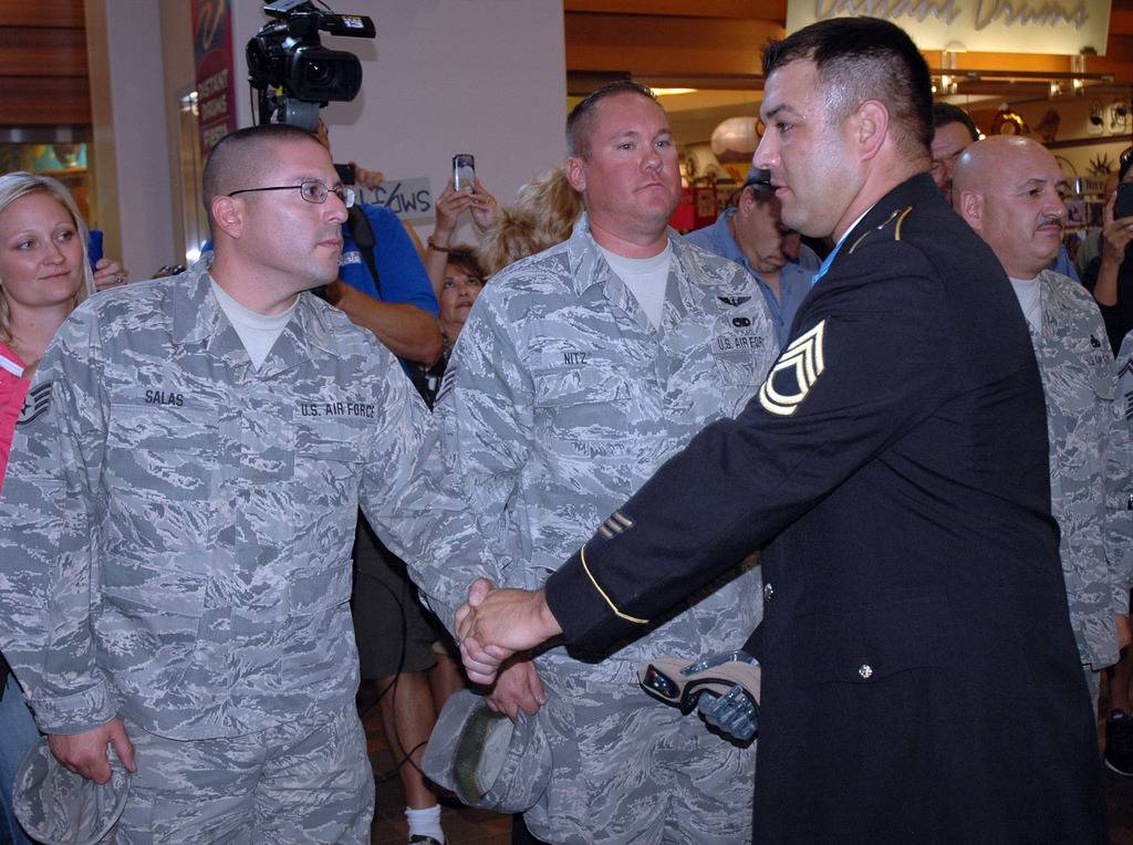 세계 최고의 명예 진정한 영웅에게 수여 되는 명예의 훈장 | 인스티즈