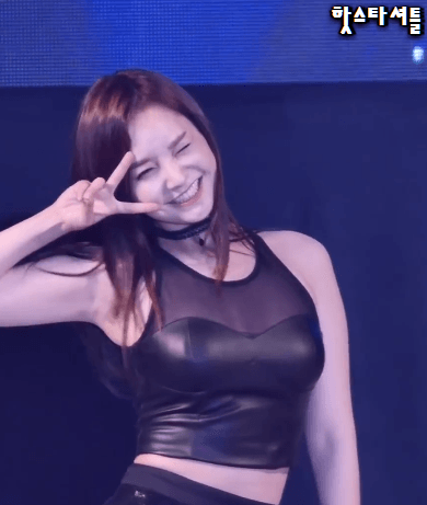 참 착한 우희.gif | 인스티즈