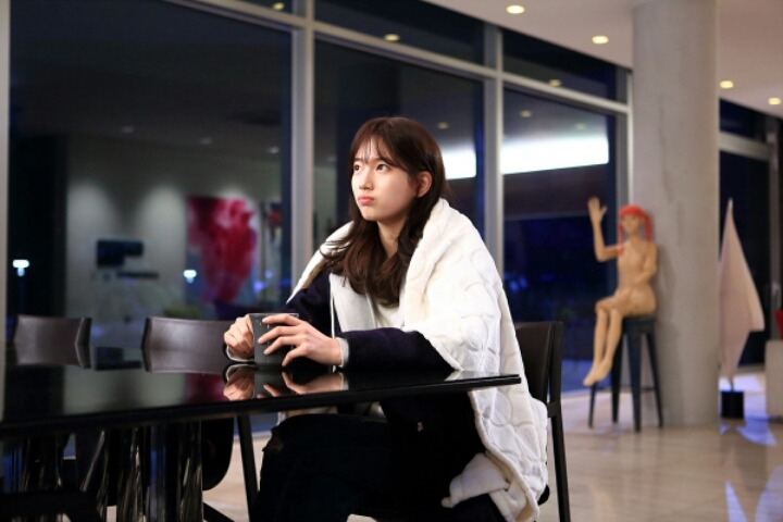 순간캡쳐로 수지 닮게 나온 여자아이돌 (소미 아님) | 인스티즈