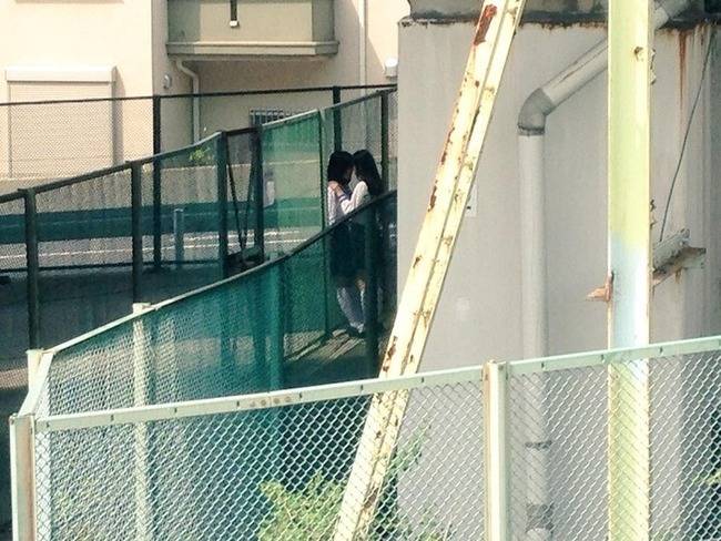 길거리 여고생 2명 | 인스티즈