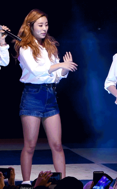 물마시고싶은데 못마셔서 속상한 마마무 휘인 | 인스티즈