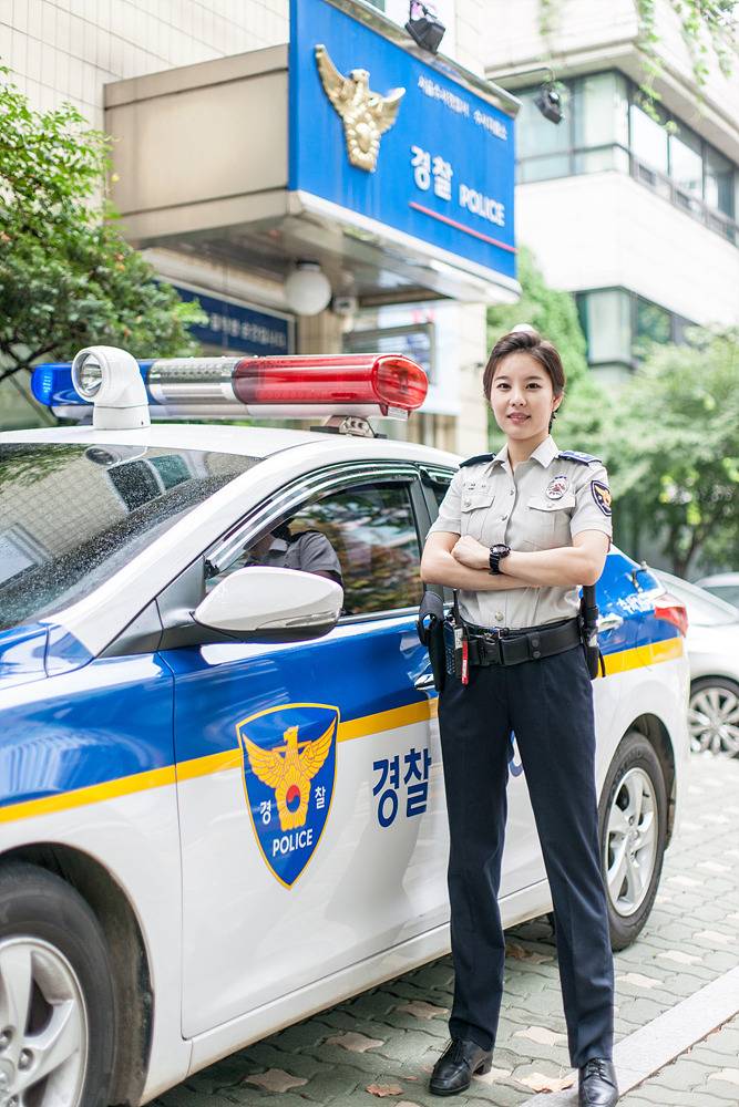 이제 막 출근하는 여순경.jpg | 인스티즈