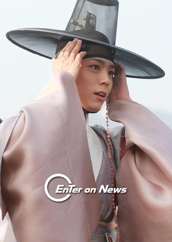 오늘자 경복궁에 간 박보검 | 인스티즈