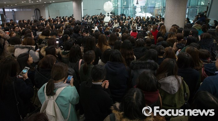 오늘자 숙명여대 방문한 문재인 | 인스티즈