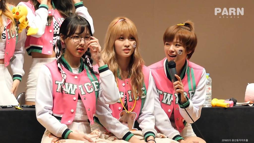 선생님 놀이하는 나연쓰 | 인스티즈