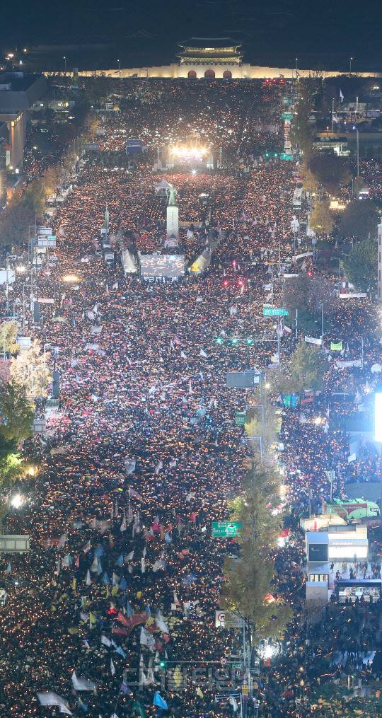 2016년 11월 12일 100만 박근혜 하야집회.jpg | 인스티즈