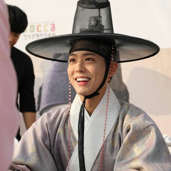 오늘자 경복궁에 간 박보검 | 인스티즈