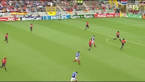 양국 국민들 심장마비 직전까지 갔던 레전드 유로 경기.gif | 인스티즈