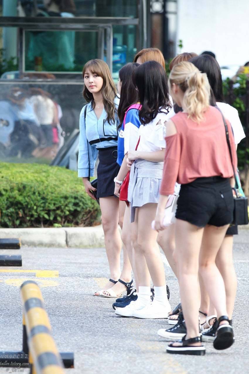 트와이스 뮤직뱅크 출근길 | 인스티즈