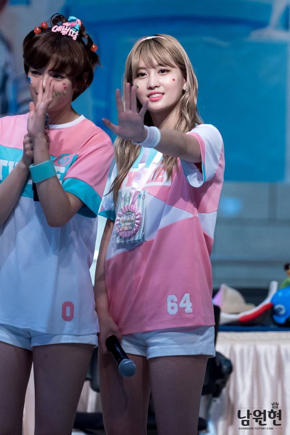 트와이스 복숭아 모모 | 인스티즈