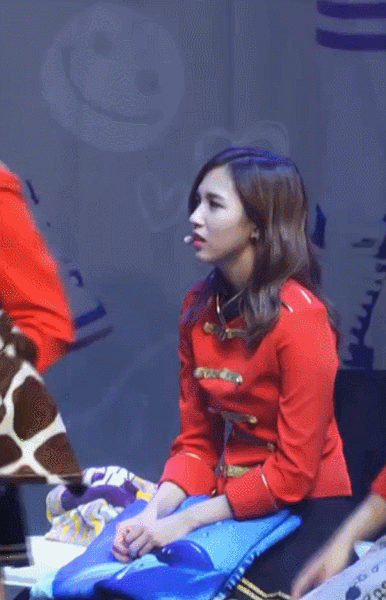 트와이스 미나 짤 투하.....ㅋ | 인스티즈