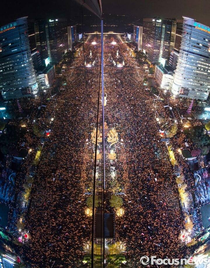 2016년 11월 12일 100만 박근혜 하야집회.jpg | 인스티즈