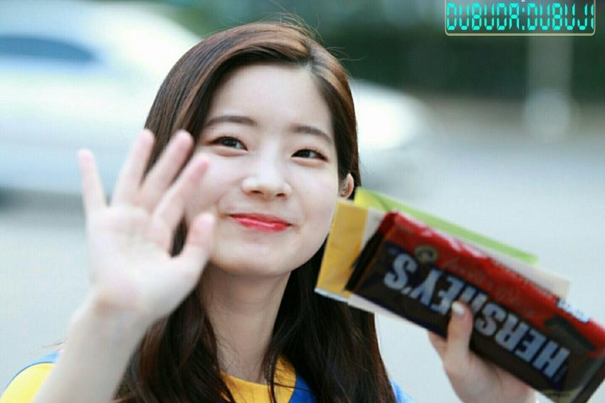 트와이스 뮤직뱅크 출근길 | 인스티즈