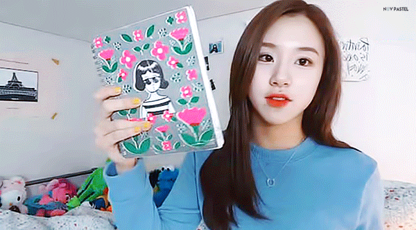 직각어깨가 매력인 채영이 | 인스티즈