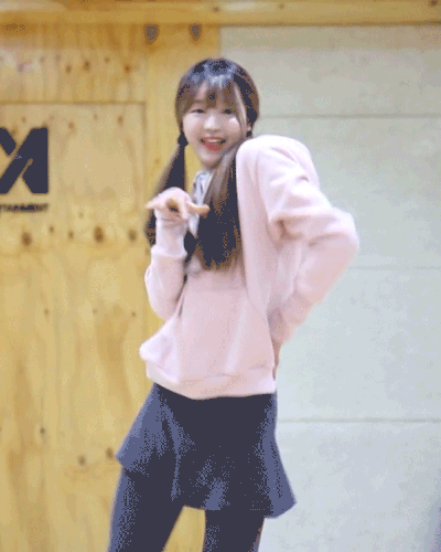 신비롭게 생긴 오마이걸 유아 | 인스티즈