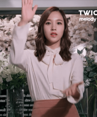 머리에 꽃단 이쁜 일본 여자 | 인스티즈