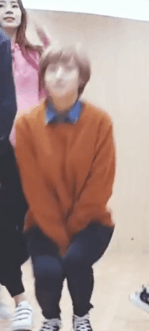 정연이 흑역사 따라하는 나연 | 인스티즈