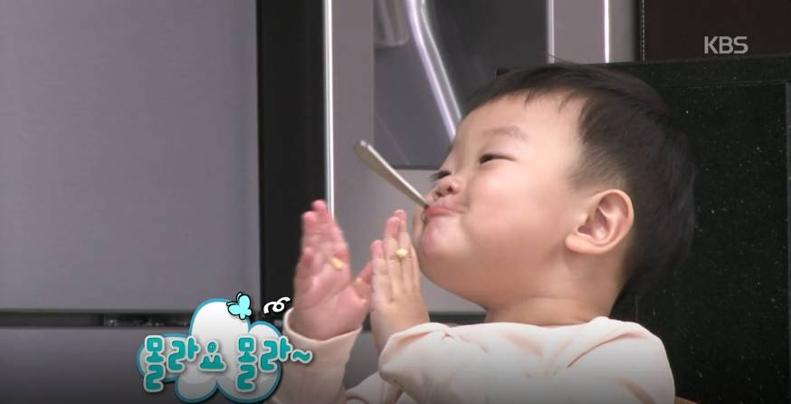 여자친구 생긴 대박이 .... (대박이 여자친구 감시하는 설아,수아 ㅋㅋㅋㅋㅋ) | 인스티즈