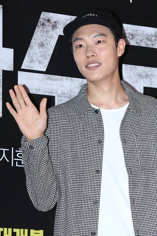 오늘 아수라 시사회 류준열 | 인스티즈