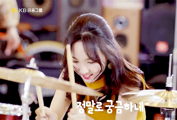 [트와이스] 신들린 드럼실력을 뽐내는 임나봉 | 인스티즈