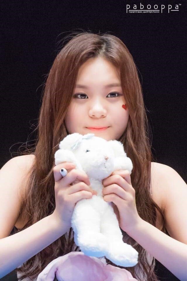 여자친구 엄지 | 인스티즈