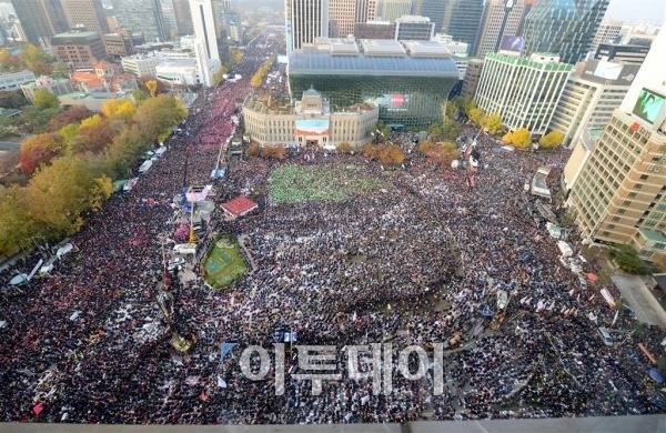 2016년 11월 12일 100만 박근혜 하야집회.jpg | 인스티즈