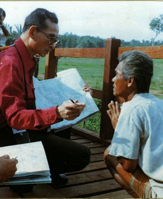 모든 태국인이 존경하는 푸미폰 국왕 서거 (존경받는 이유) | 인스티즈