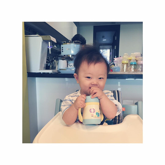 [이현이외] 이현이 인스타그램에 올라온 아들 파인애플군 사진들.jpg | 인스티즈