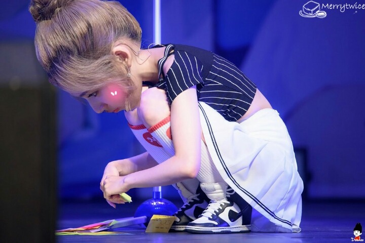 트와이스 사나 | 인스티즈