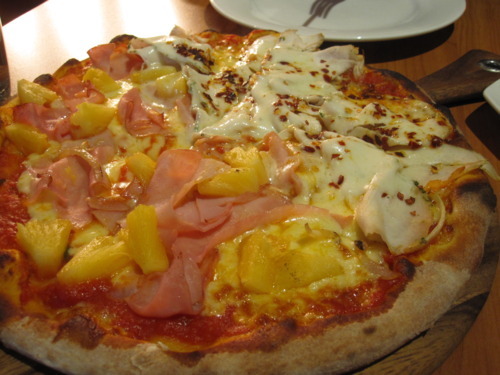 달콤함과 짭짤함의 조화 하와이안 피자 | 인스티즈