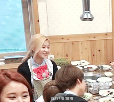 [트와이스] 생긴것부터 애교 가득한 모태애교녀.gif | 인스티즈