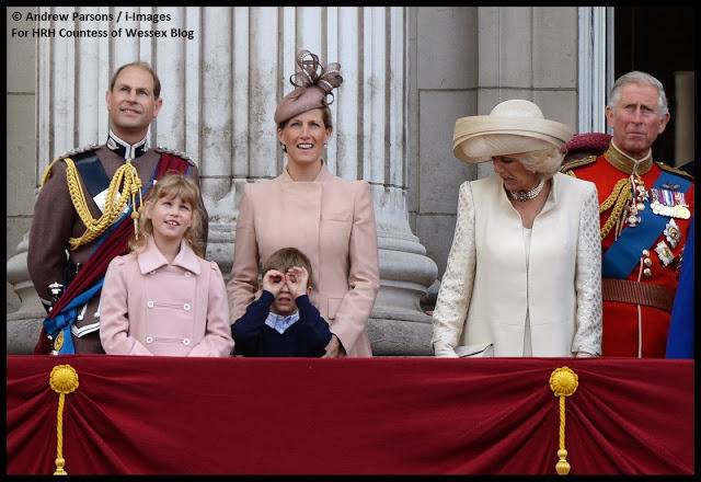 엘리자베스 여왕의 손자, 제임스 자작 | 인스티즈