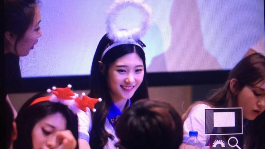 정채연 팬들이 심장을 부여잡고 쓰러진이유 | 인스티즈