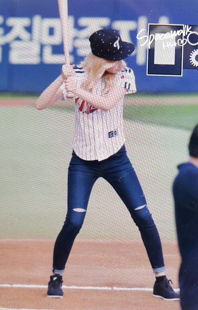 [트와이스] 시타하는 사나 타격 폼 | 인스티즈