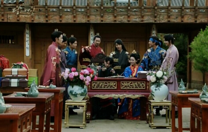 고려시대의 흔한 황금의자와 스몰웨딩.jpg | 인스티즈