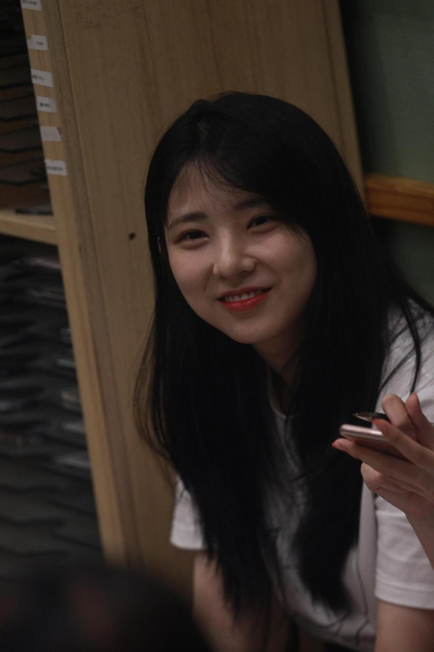 [I.B.I] 흑발염색후 청순미 터지는 이수현 | 인스티즈