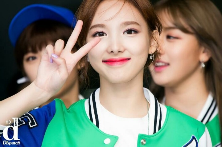 [트와이스] 기사사진에서도 상큼한 나연이 | 인스티즈