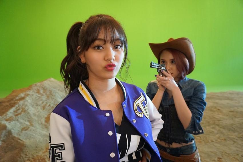 [트와이스] ??? : 석양이... 진다.. | 인스티즈