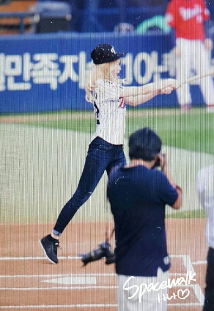 [트와이스] 시타하는 사나 타격 폼 | 인스티즈