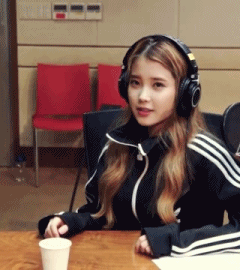 빵터진 아이유.jpgif | 인스티즈