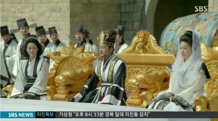 고려시대의 흔한 황금의자와 스몰웨딩.jpg | 인스티즈