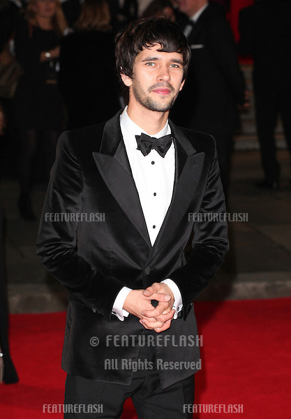  칸 영화제 레드 카펫 위에서 길잃은 벤 휘쇼 챙겨주는 레아 세이두 | 인스티즈