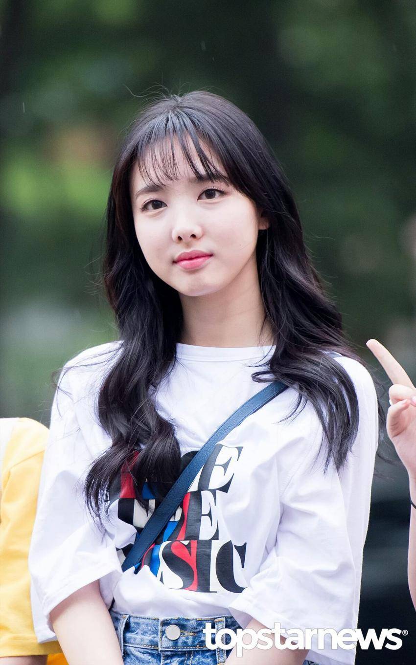 [트와이스] 뮤뱅 출근길 | 인스티즈