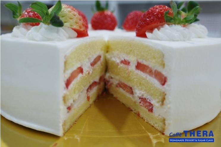 딸기 생크림 케이크 | 인스티즈